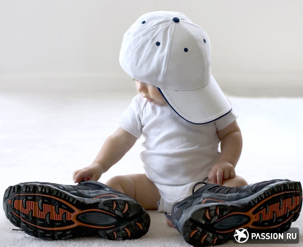 Первая обувь для малыша: как правильно выбрать башмачки на первые шаги