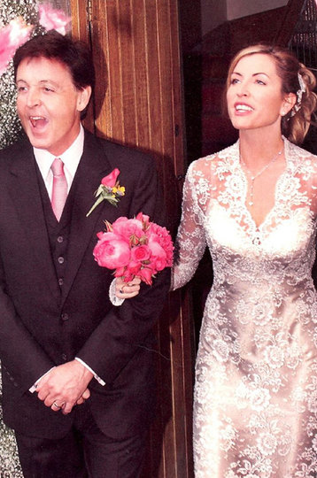 От любви до ненависти: 12 знаменитых звездных пар в день свадьбы и развода