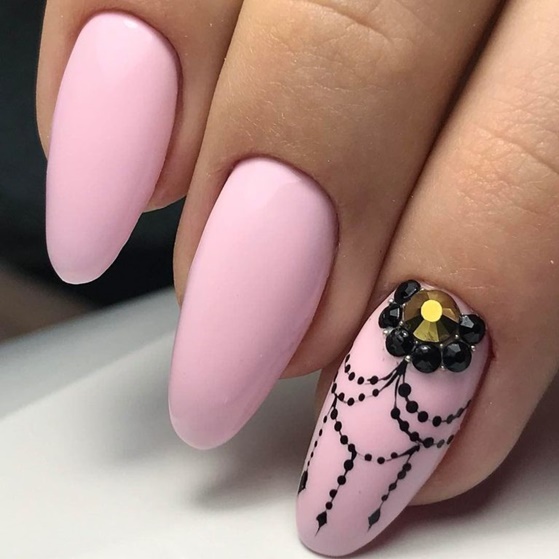Модный розовый маникюр и дизайн ногтей 2018-2019 фото