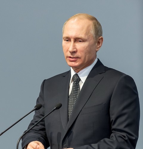 Владимиру Путину – 67: самые необычные подарки, которые дарили президенту